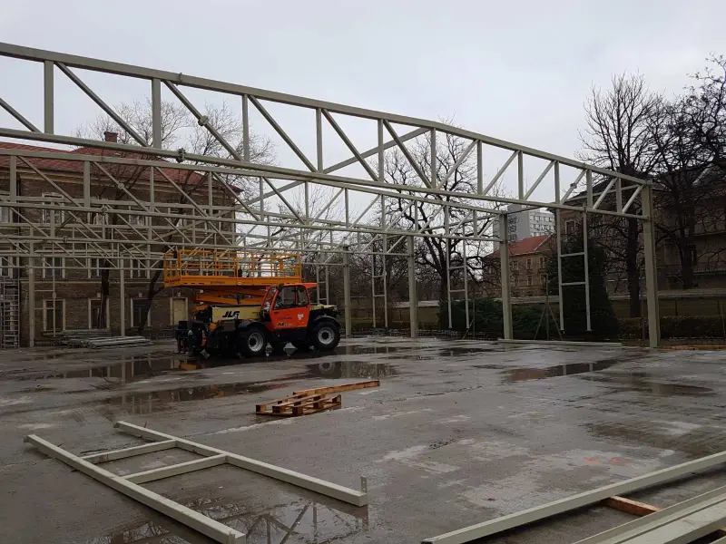 Honvéd vívócsarnok, Budapest, 2017 – 2000 m²